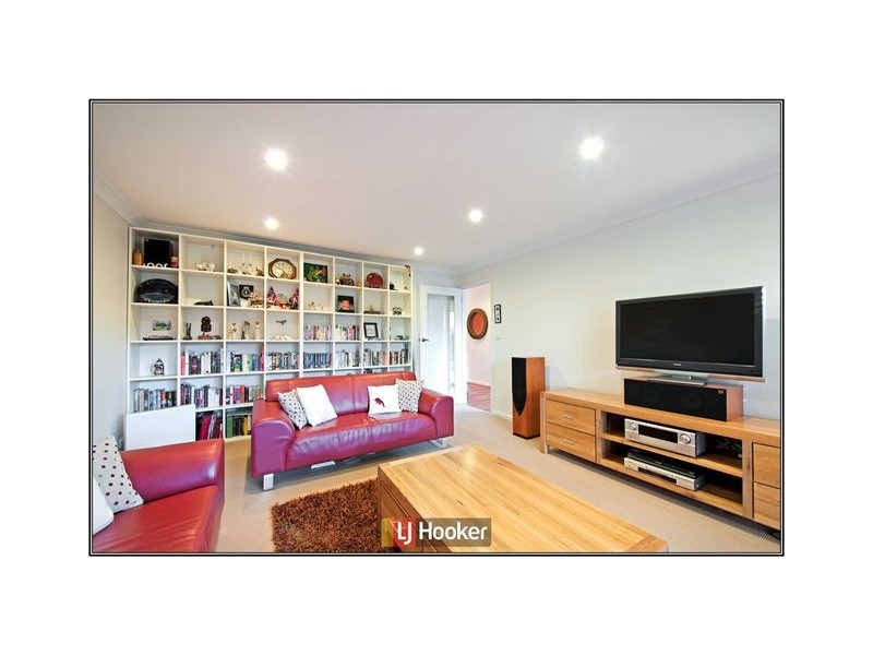 4 Drysdale Circuit, Kambah ACT 2902