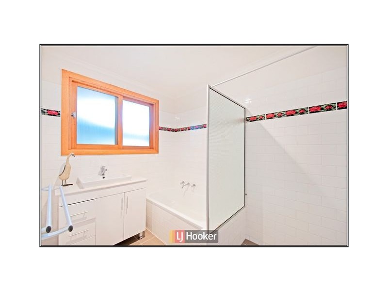 4 Drysdale Circuit, Kambah ACT 2902