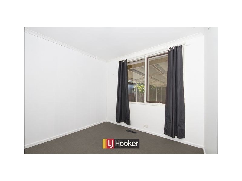 15 Standbridge Place, Spence ACT 2615