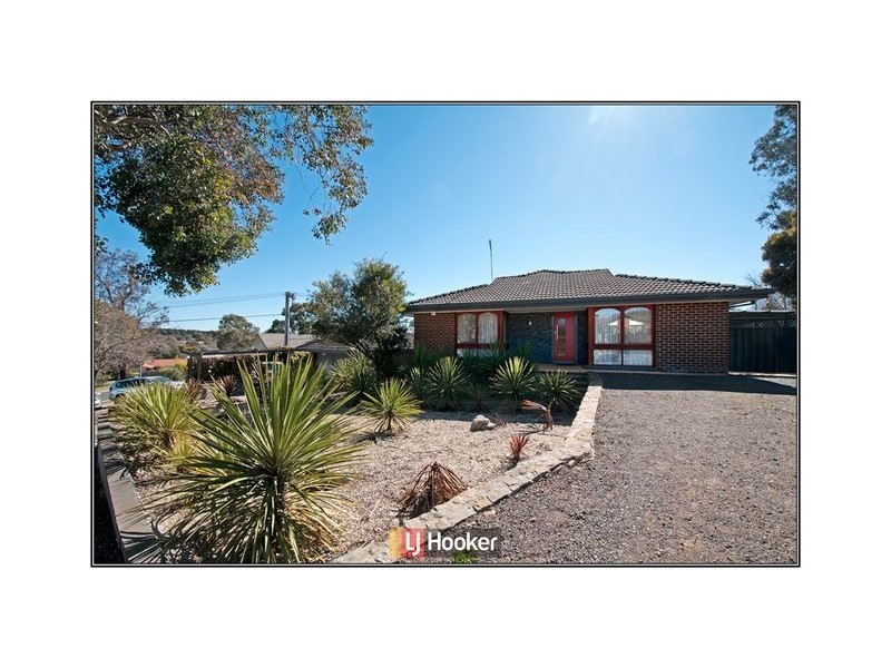 3 Merfield Place, Giralang ACT 2617