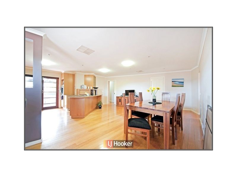 3 Merfield Place, Giralang ACT 2617