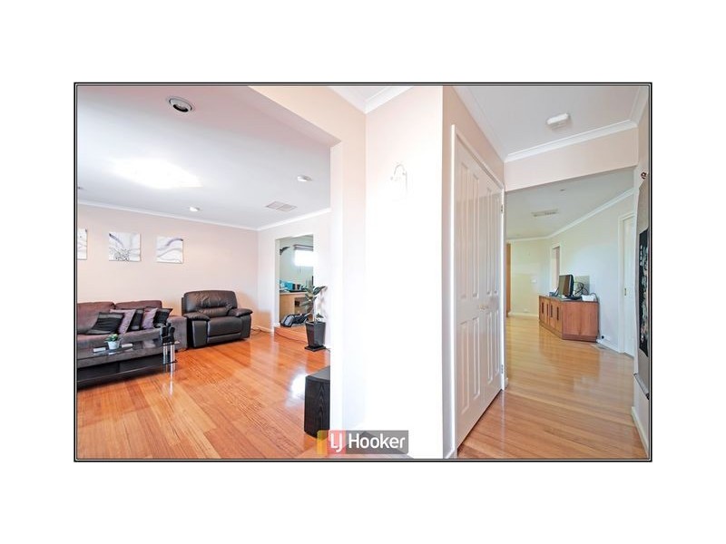 3 Merfield Place, Giralang ACT 2617