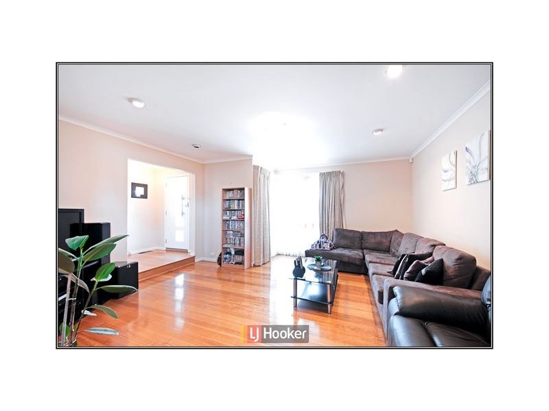 3 Merfield Place, Giralang ACT 2617