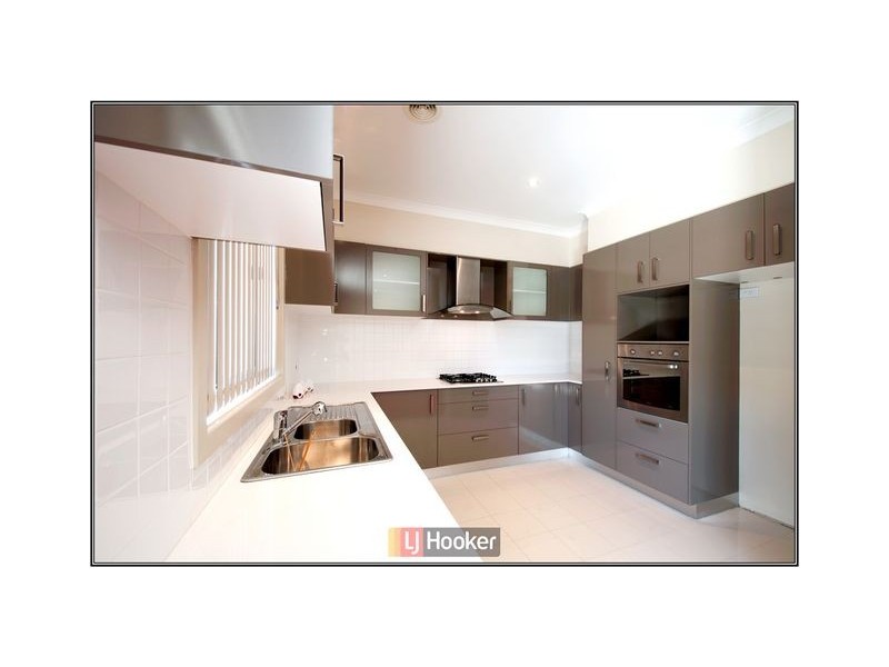 4 Dorothy Green Crescent, Franklin ACT 2913