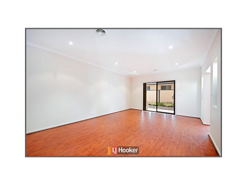 4 Dorothy Green Crescent, Franklin ACT 2913
