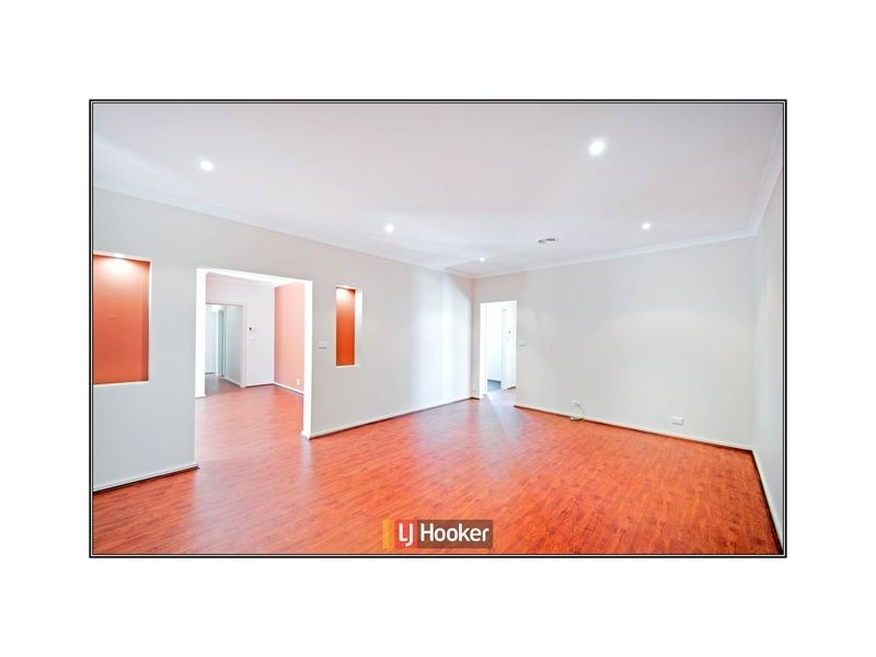 4 Dorothy Green Crescent, Franklin ACT 2913