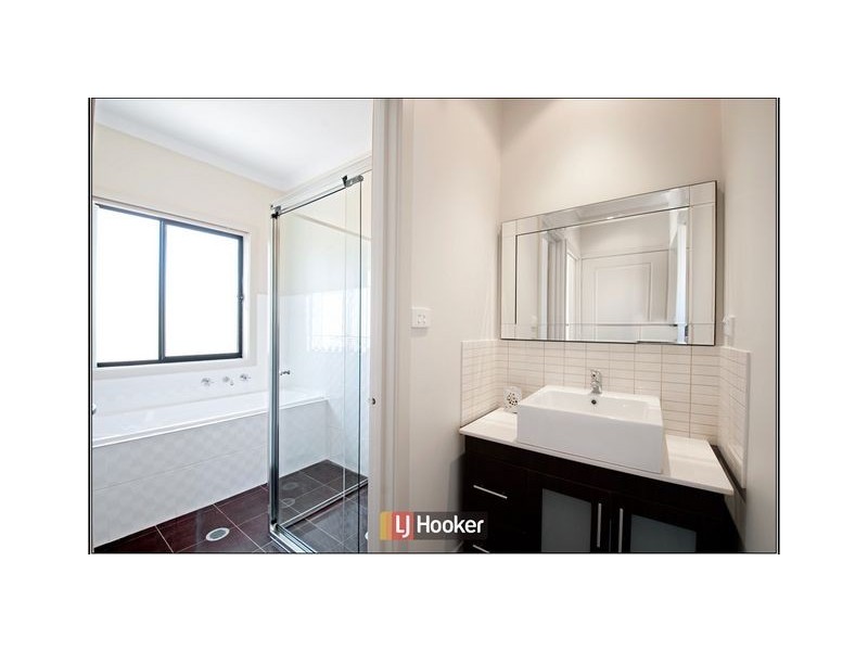4 Dorothy Green Crescent, Franklin ACT 2913