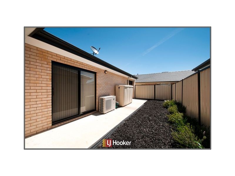 4 Dorothy Green Crescent, Franklin ACT 2913