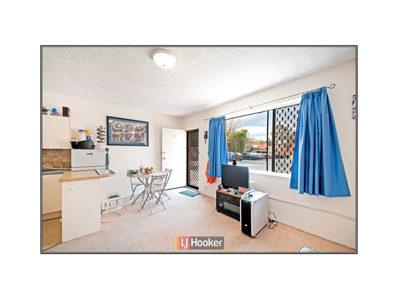 9/10 Macquoid Street, Queanbeyan NSW 2620