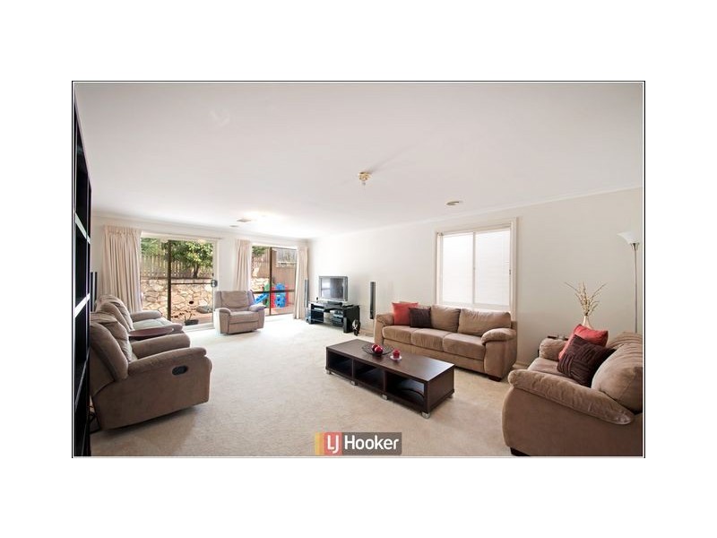 6 Fidler Court, Bruce ACT 2617