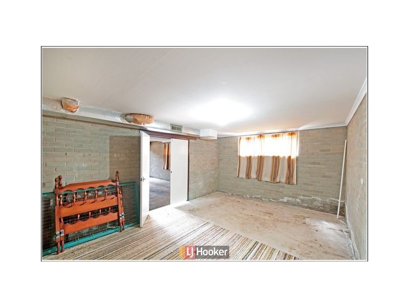 74 Perry Drive, Chapman ACT 2611