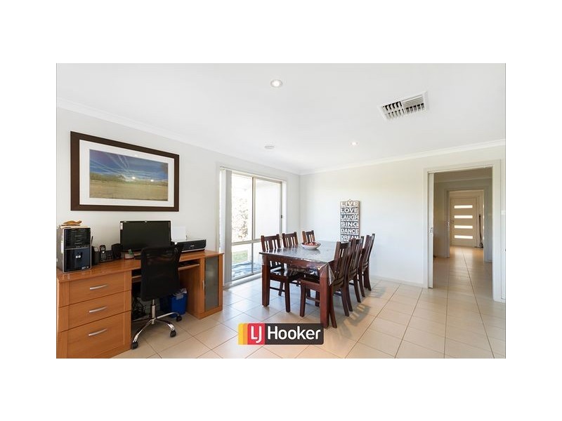 21 Waterworth Street, Dunlop ACT 2615