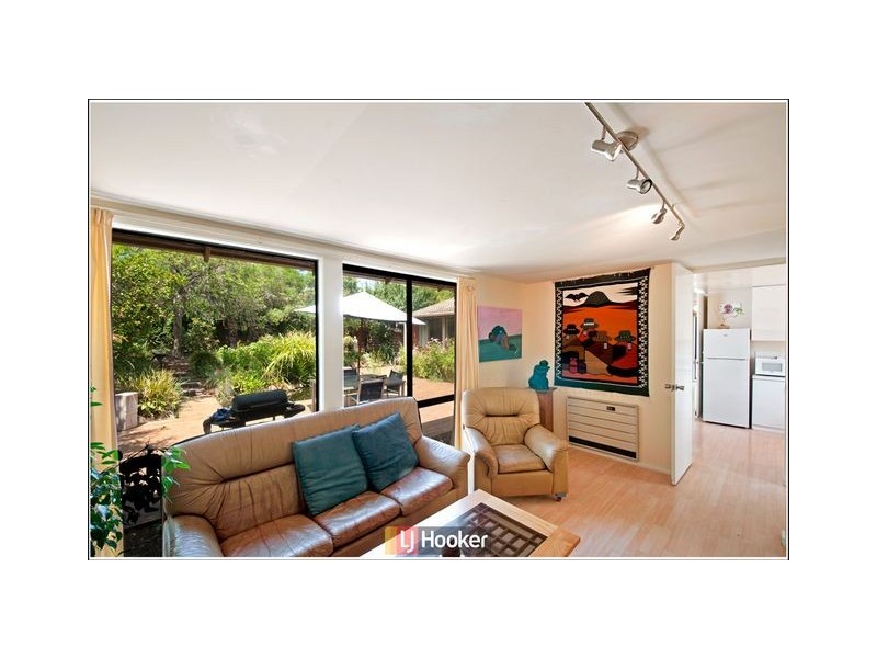 19 Arrietta Close, Charnwood ACT 2615