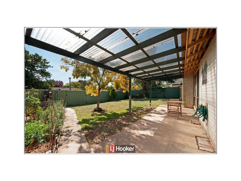 9 Napthali Close, Charnwood ACT 2615