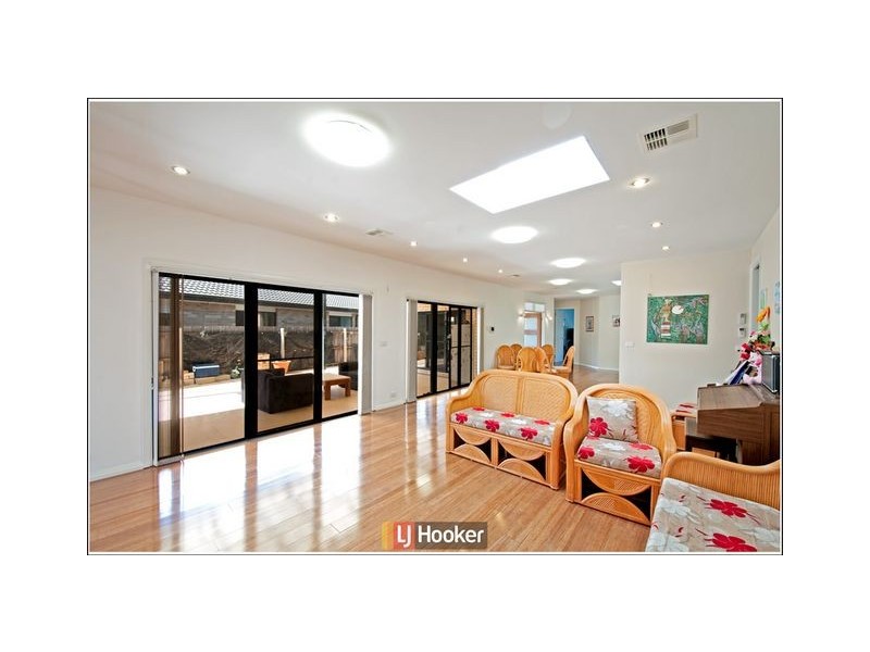 12 Jeannie Gunn Street, Franklin ACT 2913