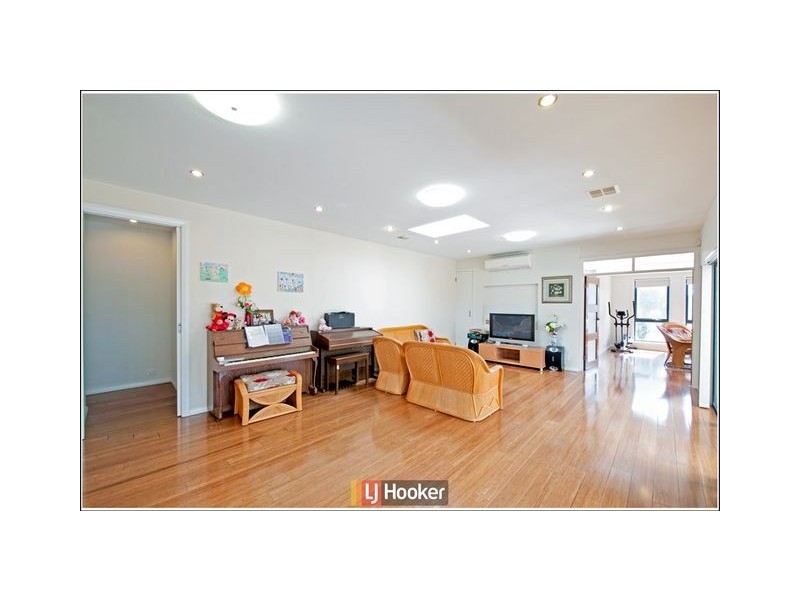 12 Jeannie Gunn Street, Franklin ACT 2913