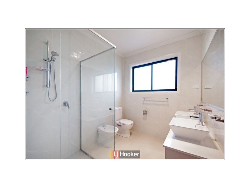 12 Jeannie Gunn Street, Franklin ACT 2913