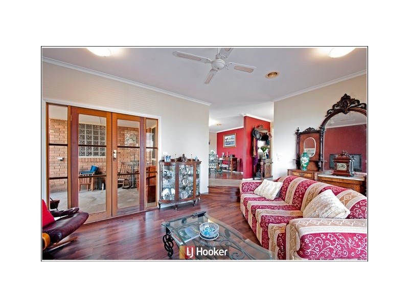 124 Hugh McKay Crescent, Dunlop ACT 2615