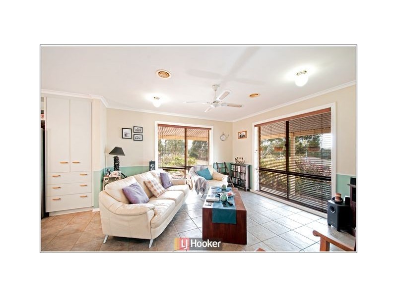 124 Hugh McKay Crescent, Dunlop ACT 2615