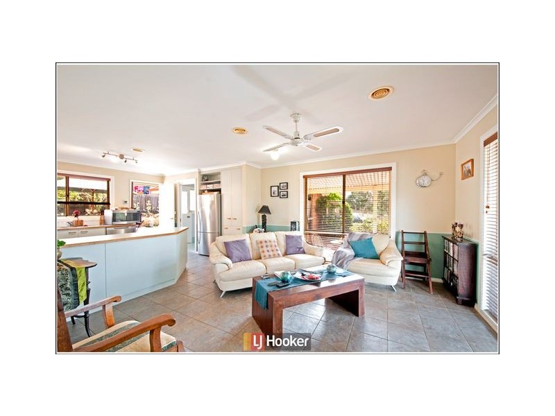 124 Hugh McKay Crescent, Dunlop ACT 2615