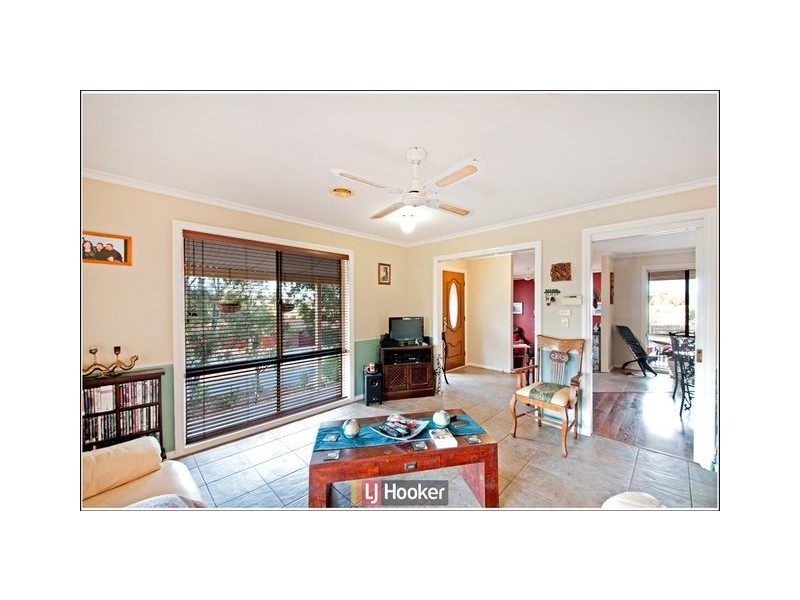 124 Hugh McKay Crescent, Dunlop ACT 2615