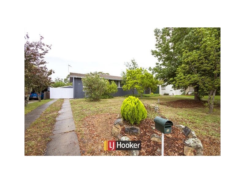 21 Bardsley Place, Holt ACT 2615