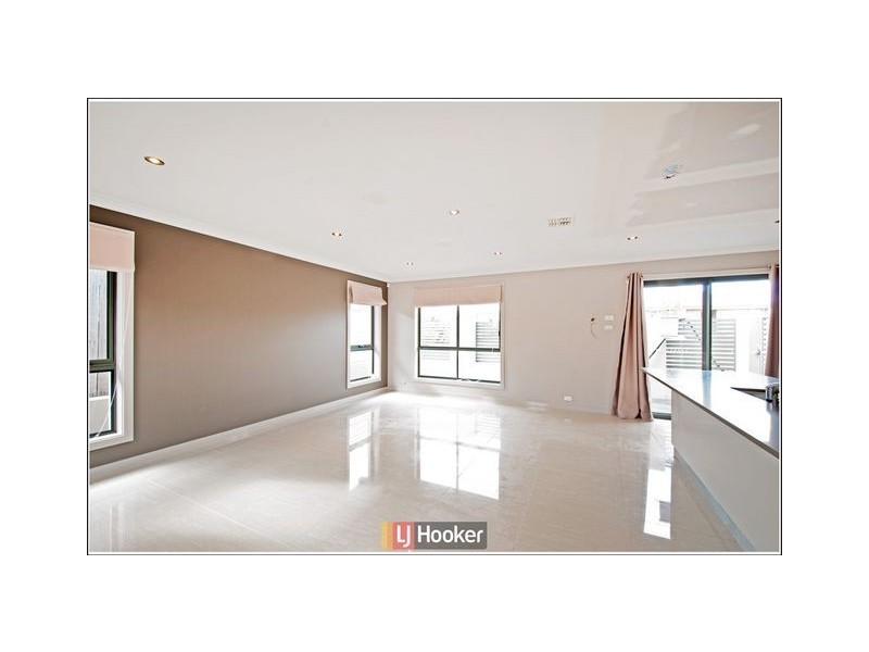 2 Hazelton Street, Macgregor ACT 2615