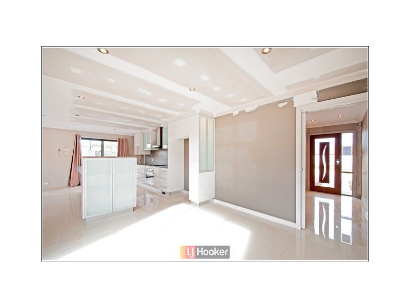 2 Hazelton Street, Macgregor ACT 2615