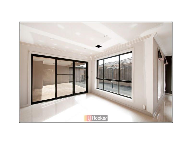 2 Hazelton Street, Macgregor ACT 2615