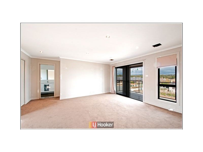 2 Hazelton Street, Macgregor ACT 2615