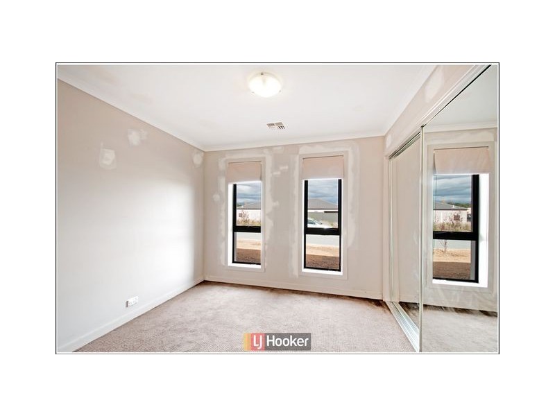 2 Hazelton Street, Macgregor ACT 2615