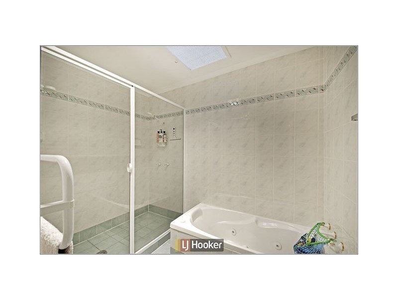 6 Cumpston Place, Macgregor ACT 2615