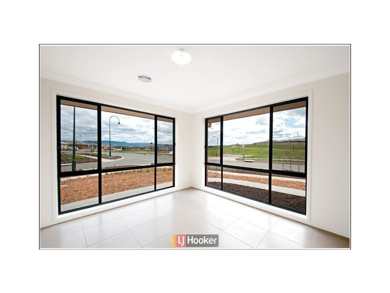 64 John Holt Street, Macgregor ACT 2615