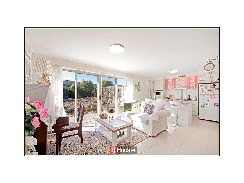 10 Hazelton Street, Macgregor ACT 2615