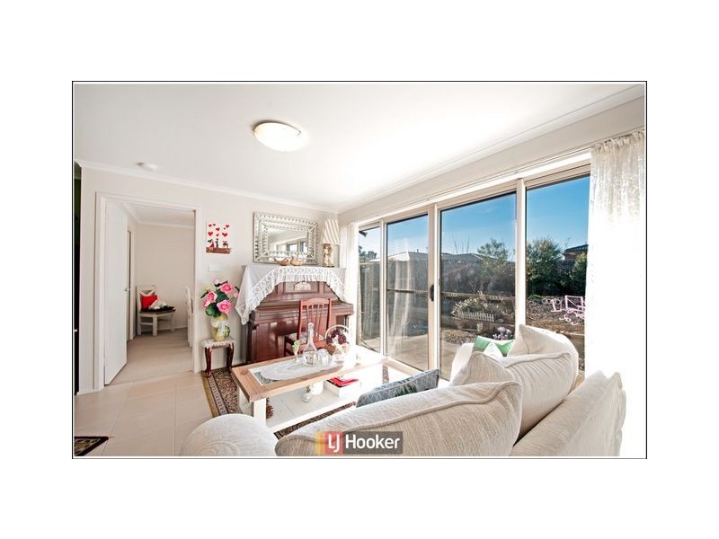 10 Hazelton Street, Macgregor ACT 2615