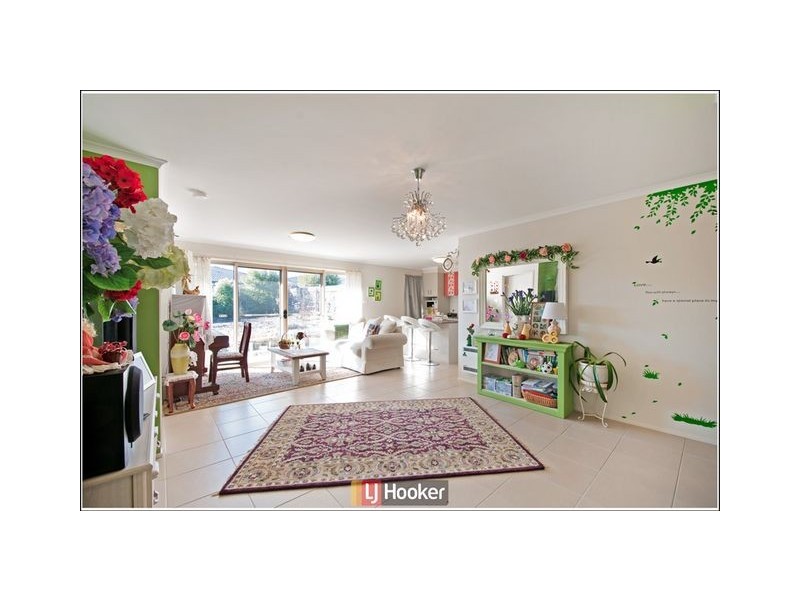 10 Hazelton Street, Macgregor ACT 2615