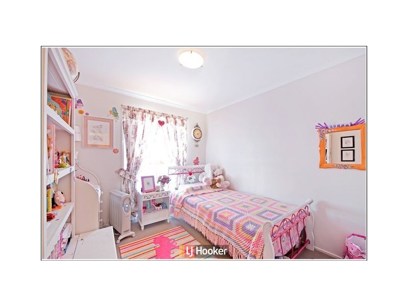 10 Hazelton Street, Macgregor ACT 2615