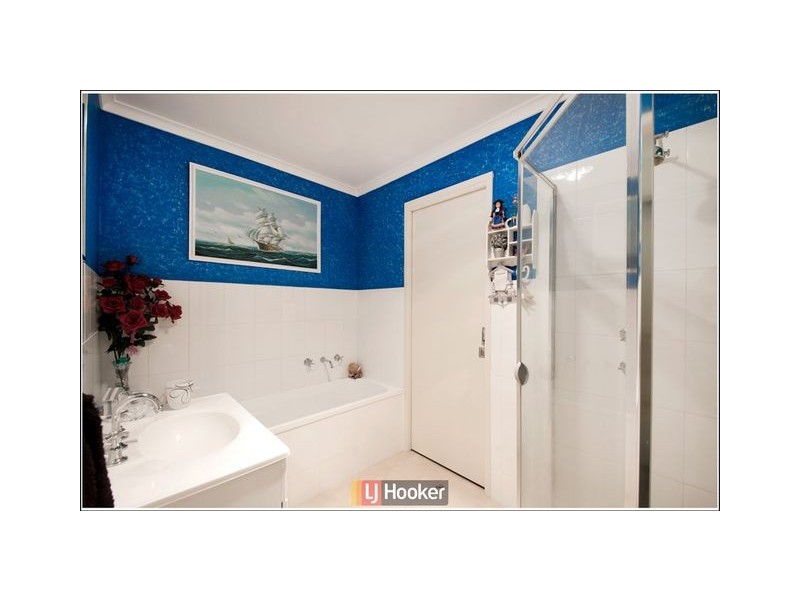 10 Hazelton Street, Macgregor ACT 2615