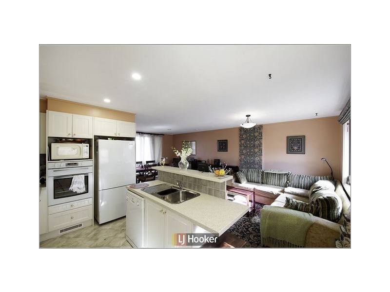 35 Maxworthy Street, Kambah ACT 2902