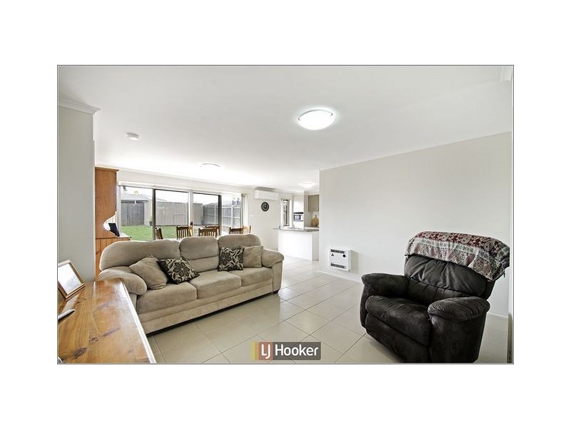 6 Hazelton Street, Macgregor ACT 2615