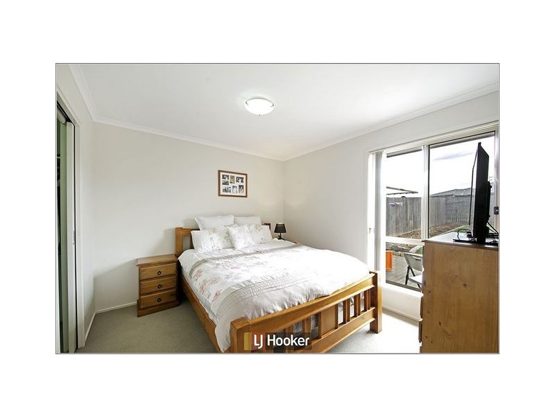 6 Hazelton Street, Macgregor ACT 2615
