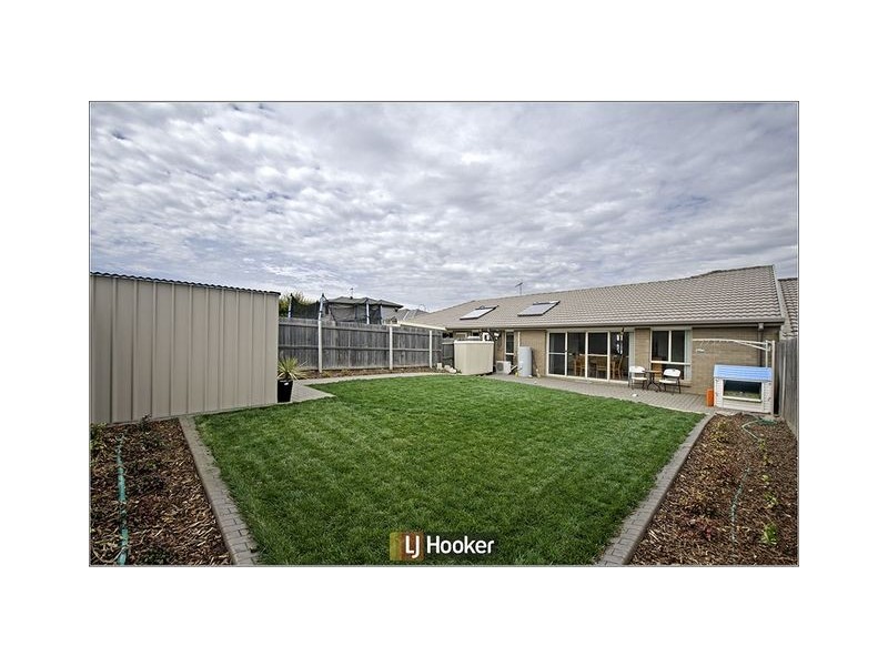 6 Hazelton Street, Macgregor ACT 2615