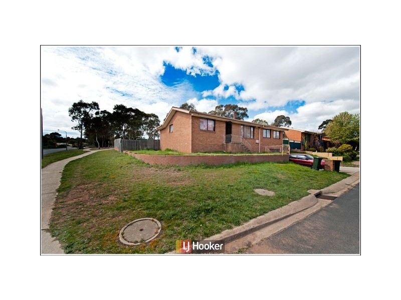 1 Schaffer Place, Charnwood ACT 2615