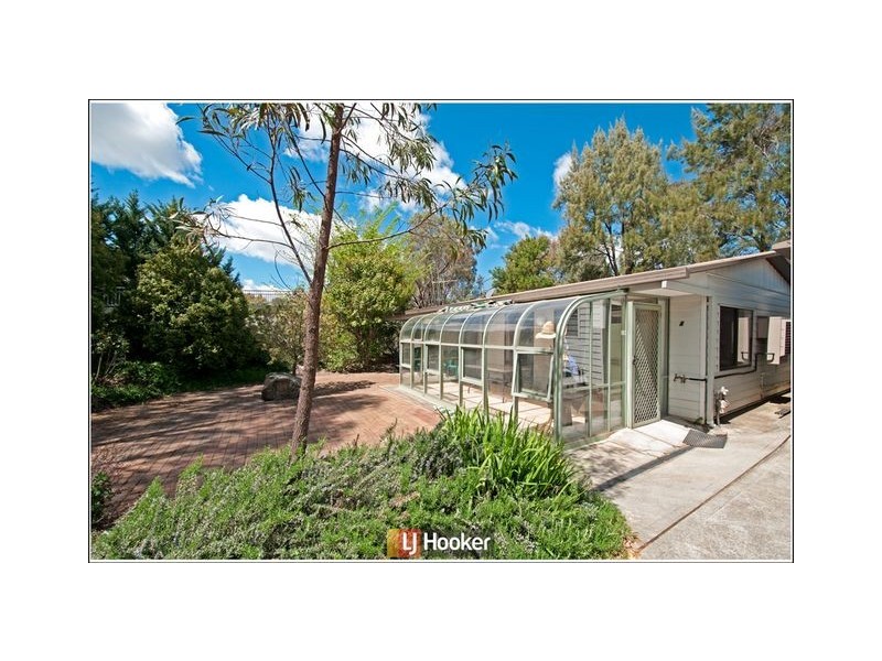 27A & 27B Cossington Smith Crescent, Lyneham ACT 2602