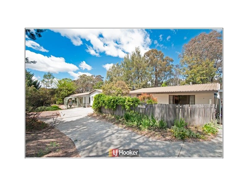 27A & 27B Cossington Smith Crescent, Lyneham ACT 2602