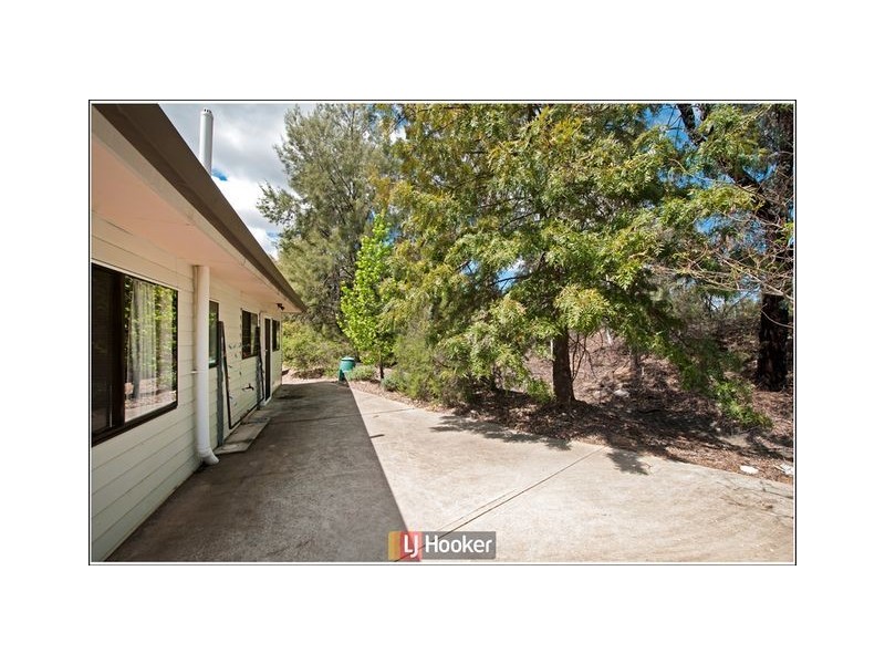 27A & 27B Cossington Smith Crescent, Lyneham ACT 2602