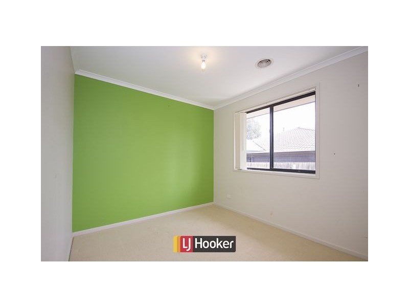 70 Gouldsmith Street, Dunlop ACT 2615