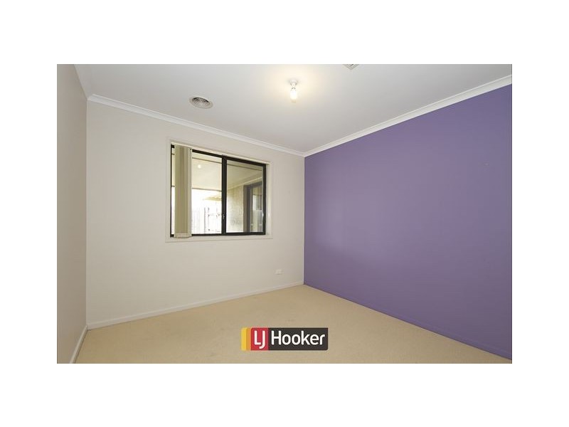 70 Gouldsmith Street, Dunlop ACT 2615