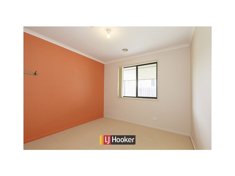 70 Gouldsmith Street, Dunlop ACT 2615