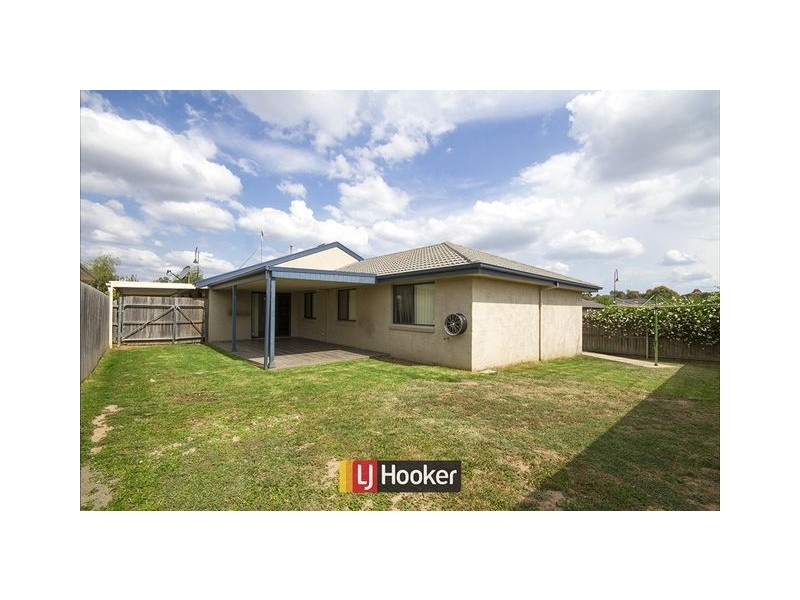 70 Gouldsmith Street, Dunlop ACT 2615